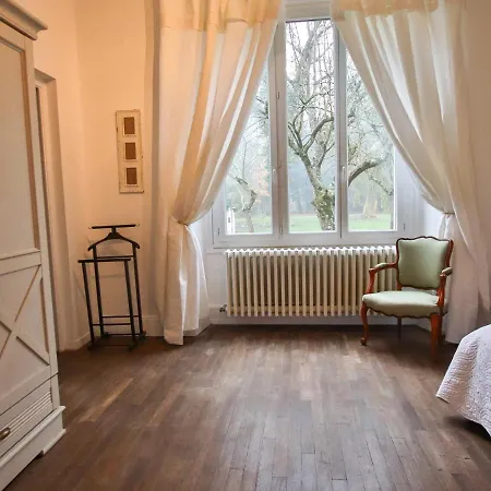 Demeure D'exception A 10 Min D'epernay Parc Privatif De 2 Hectares *